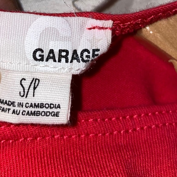 Red crop top - Picture 3 of 3